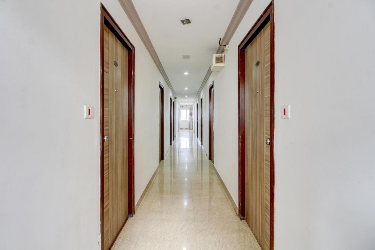 La Sara Regent Hotel Бангалор Екстериор снимка