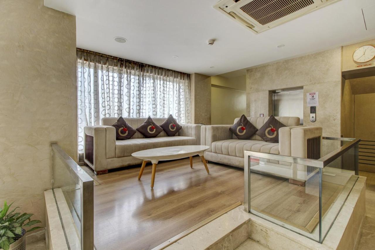 La Sara Regent Hotel Бангалор Екстериор снимка