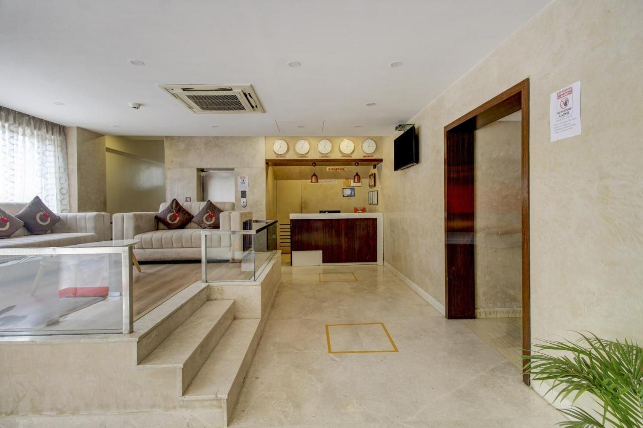 La Sara Regent Hotel Бангалор Екстериор снимка